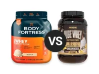 Body Fortress Whey vs Huge Whey